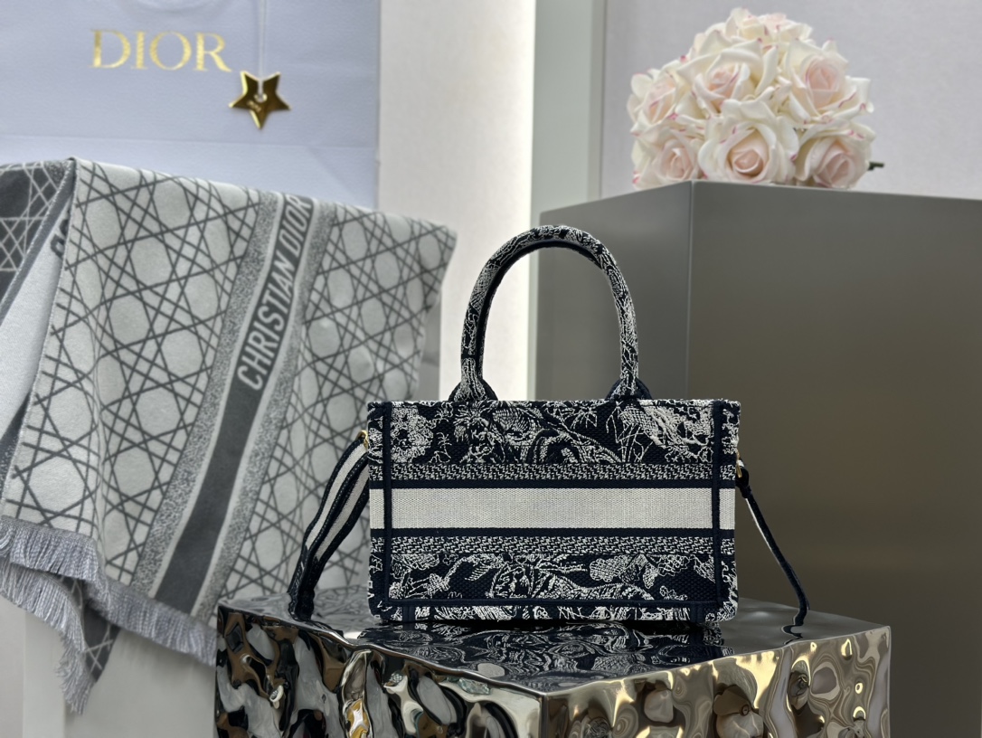 660dbc1c8566fad31d309448d49c0315_1723168631_6607.jpg