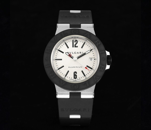 BV공장 불가리 화이트 다이얼 알루미늄 워치 40mm 103382