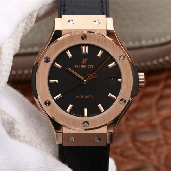 JJ공장 위블로 클래식 퓨전 킹 골드 블랙 다이얼 러버 스트랩 42mm 542.OX.1181.LR