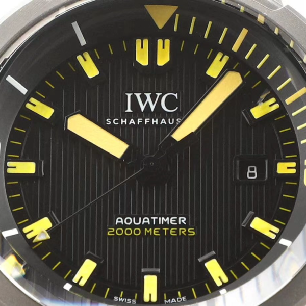 ZF공장 IWC 아쿠아타이머 오토매틱 2000 티타늄 블랙/옐로우 다이얼 46mm IW358001