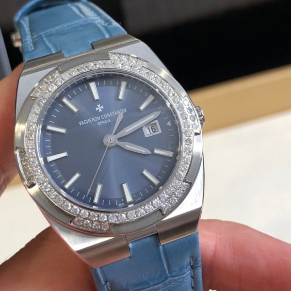 VC공장 바쉐론 콘스탄틴 오버시즈 레이디 다이아베젤 블루 다이얼 레더 스트랩 33mm1205V/100A-B590