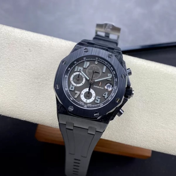 APF공장 오데마피게 오프쇼어 크로노그래프 블랙 다이얼 카본 파이버 러버 스트랩 42mm 26205AU