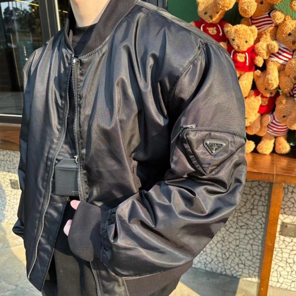 프라다 24SS 리나일론 봄버 자켓