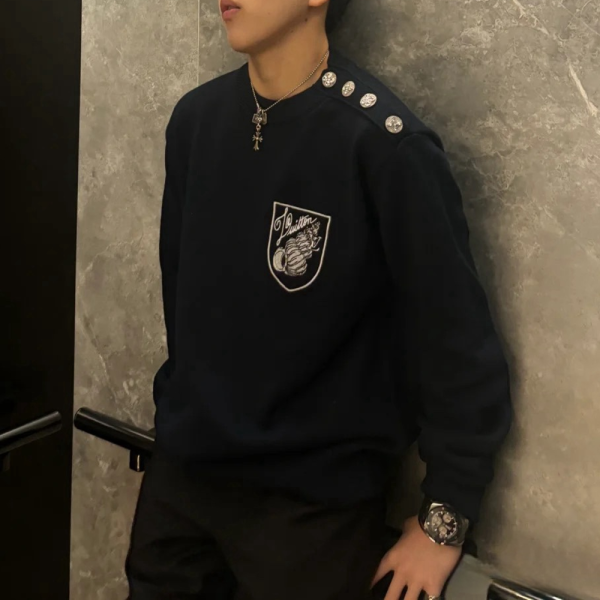 루이비통 엠브로이더드 버튼 니트