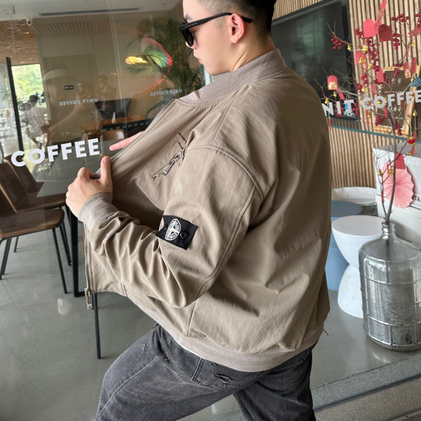 디올 X 스톤아일랜드 콜라보 봄버 자켓 베이지