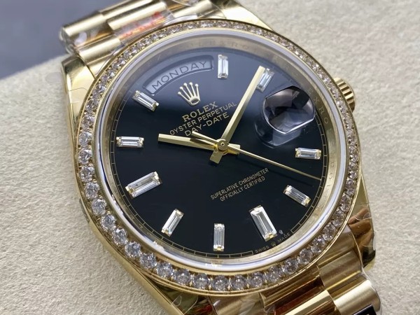 QF공장 롤렉스 데이데이트 검판 다이얼 바게트 다이아 베젤 YG 금통 40mm V5 텅스렌 228398