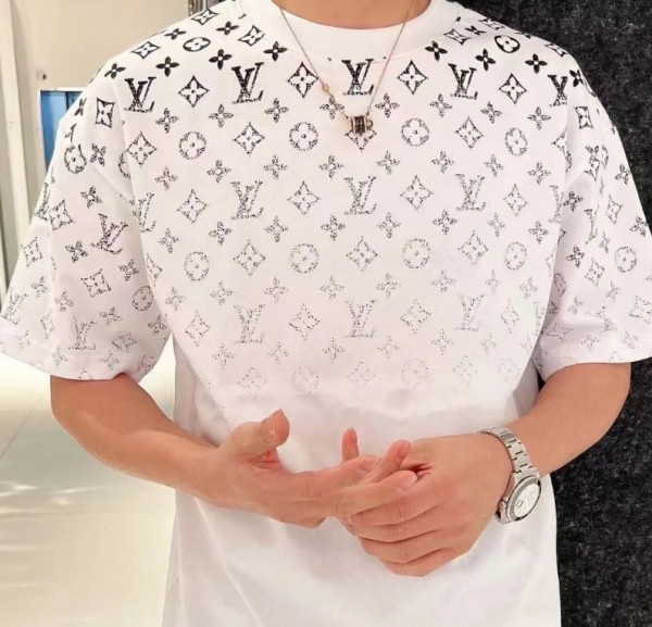 루이비통 그라디언트 모노그램 코튼 남성 반팔 티셔츠 화이트 1AFBB2